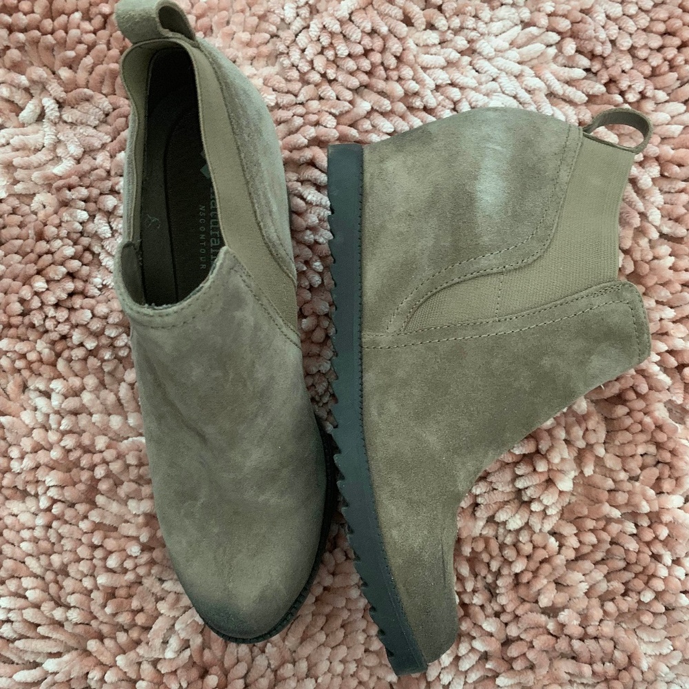 Naturalizer Darena Wedge Bootie